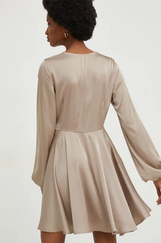 Φόρεμα Answear Lab  55% Βισκόζη, 45% Πολυεστέρας