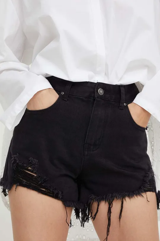 crna Traper kratke hlače Answear Lab Ženski
