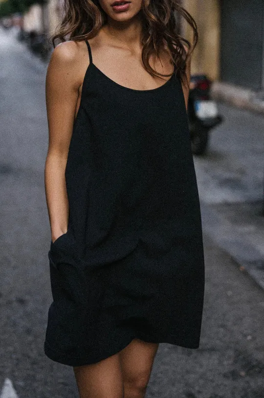 črna Bombažna obleka MUUV. #surfgirl Ženski