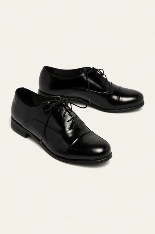 Wojas - Δερμάτινα κλειστά παπούτσια μαύρο