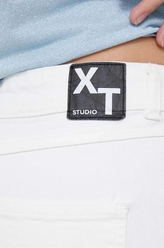 biały XT Studio jeansy