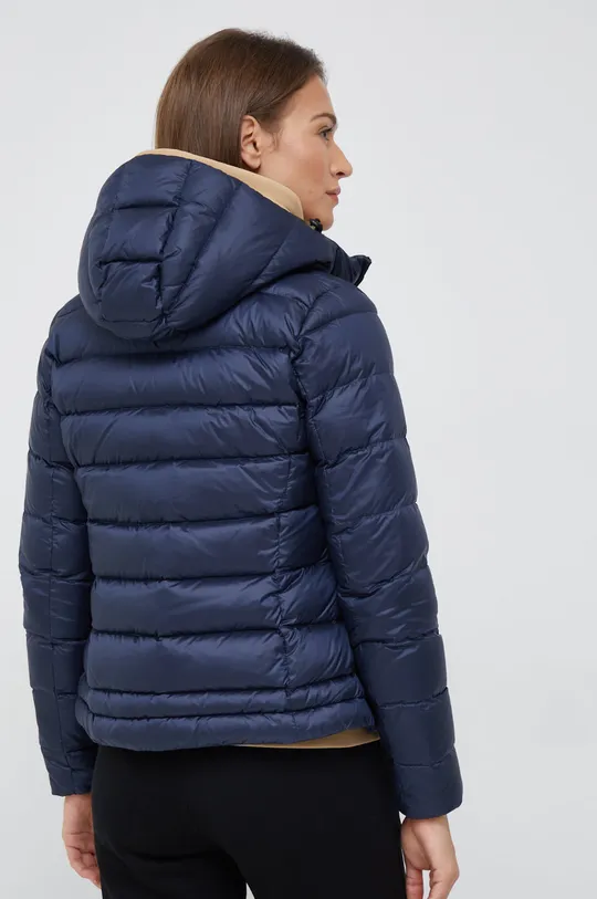 Pernata jakna Blauer  Temeljni materijal: 100% Poliamid Postava: 100% Poliamid Ispuna: 90% Pačje paperje, 10% Perje