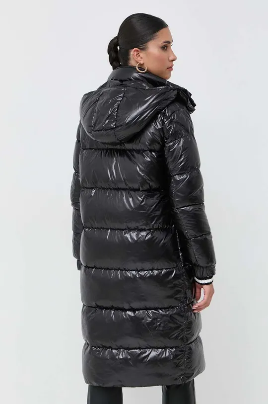 Пуховая куртка Silvian Heach Основной материал: 100% Нейлон Подкладка: 100% Нейлон Наполнитель: 90% Утиное перо, 10% Перо