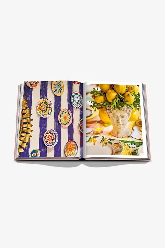 Knížka Assouline Marbella Sol by Nicholas Foulkes, English 9781649803474