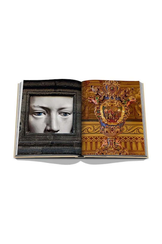 Assouline książka Napoli Amore by Cesare Cunaccia 9781649804341