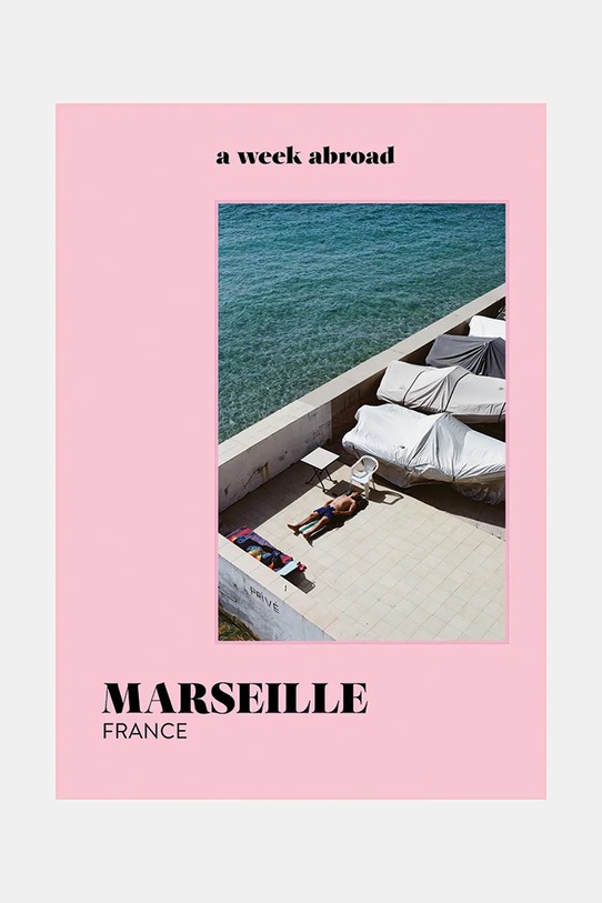 książka A Week Abroad Marseille, English różowy AWA1001