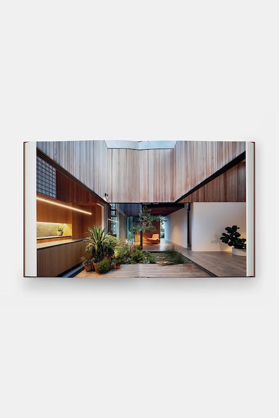 home & lifestyle książka fotograficzna Courtyard Homes by Joann Plockova, English PH1416 multicolor AA00