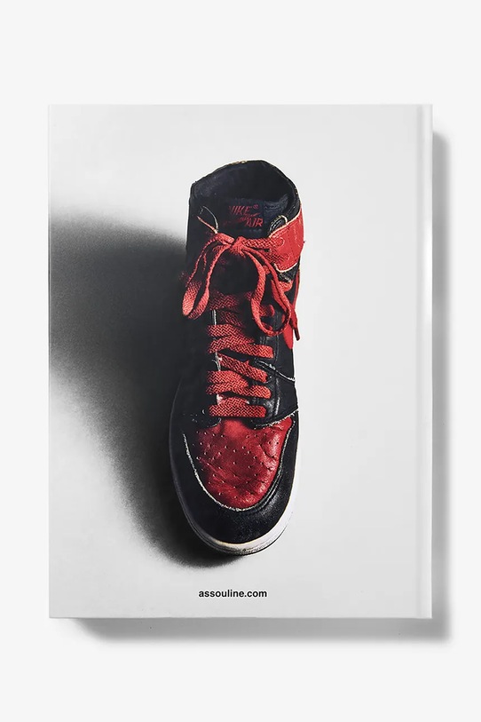 Lifestyle Assouline książka Air Jordan (Classic) by Adam Bradley, English 9781649805263 biały