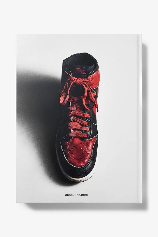 Lifestyle Assouline książka Air Jordan (Classic) by Adam Bradley, English 9781649805263 biały