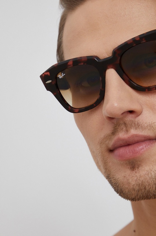 Γυαλιά ηλίου Ray-Ban 0RB2186