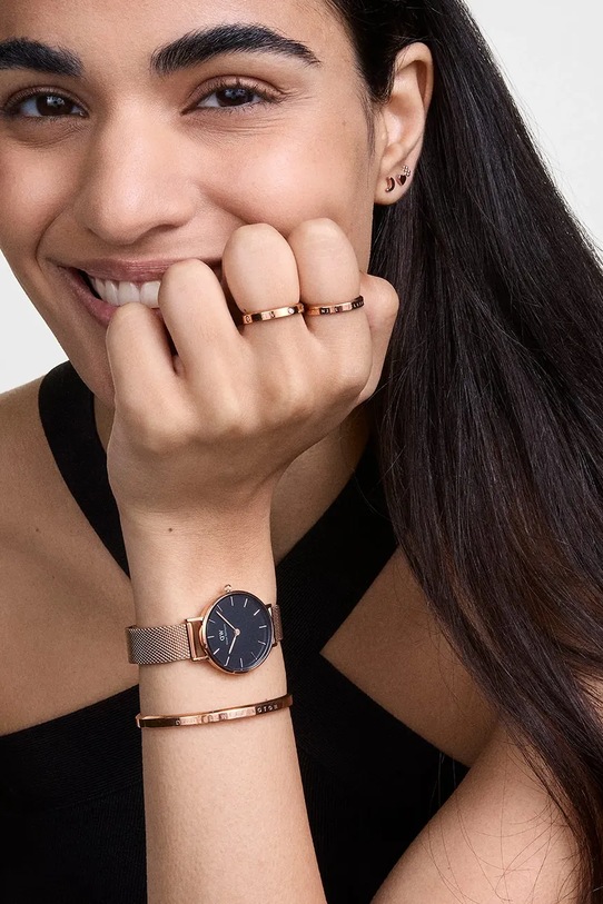 Браслет Daniel Wellington розовый DW00400001