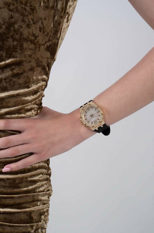 Hodinky Guess GW0408L2