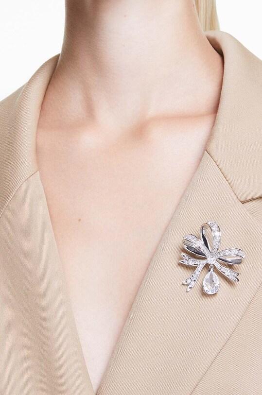 Swarovski brosa HYPERBOLA 5680678 argintiu