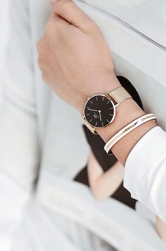 Гривна Daniel Wellington злато DW00400067
