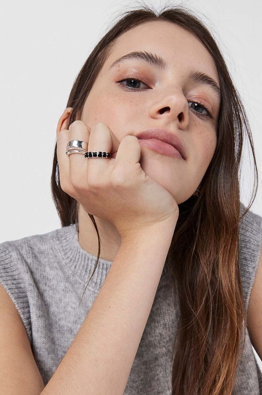 Tous pierścionek srebrny 12 1001943312