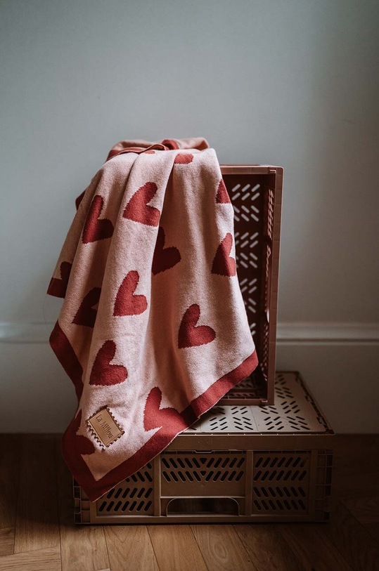 La Millou kocyk niemowlęcy HEARTBEAT PINK 140485.Lekki.Koc.Baweln