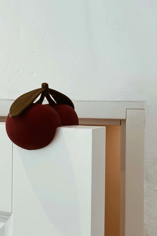 Швейцар Konges Sløjd DOOR STOP CHERRY бордо KS3979