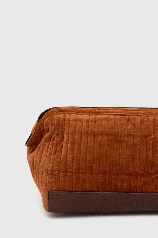 Fiú Cabaia gyerek kozmetikai táska BAGW21.TRAVELKIT barna