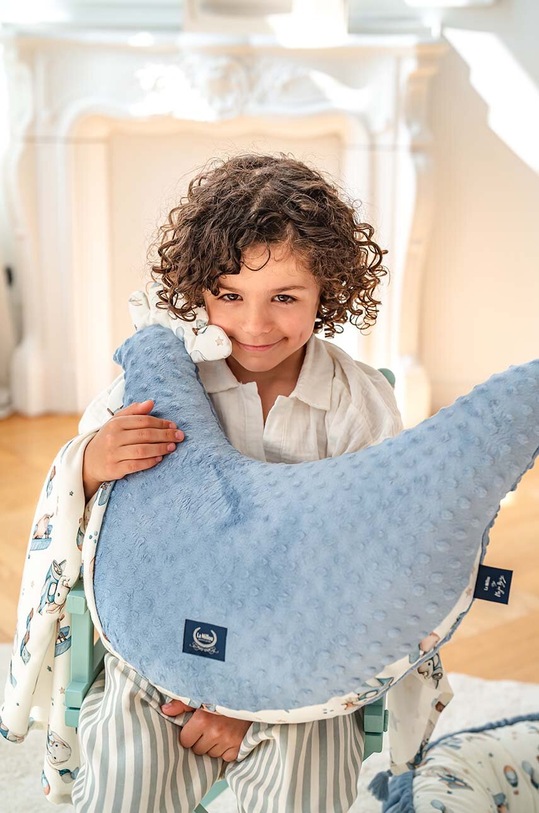 Băieți La Millou pernă de alăptare Minky SIMBO by Maja Hyży 143746.Poduszka.Kura.Ba albastru