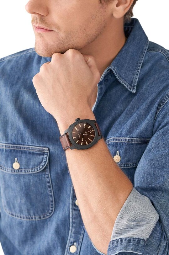 Часы Fossil чёрный FS5972