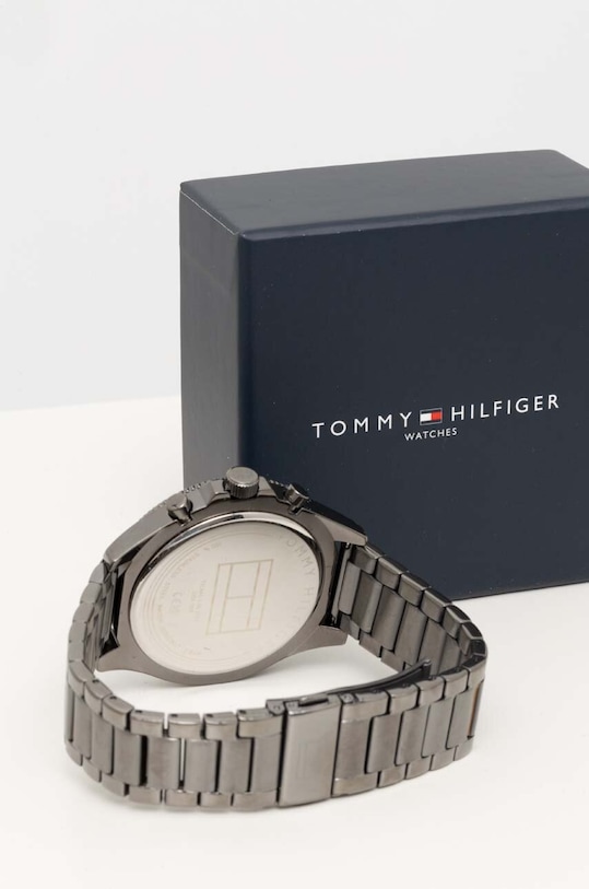 Hodinky Tommy Hilfiger 1791918 1791918 strieborná AA00