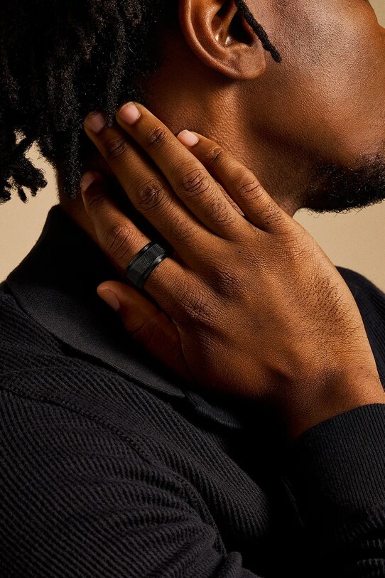 Fossil pierścionek JF04824001 czarny