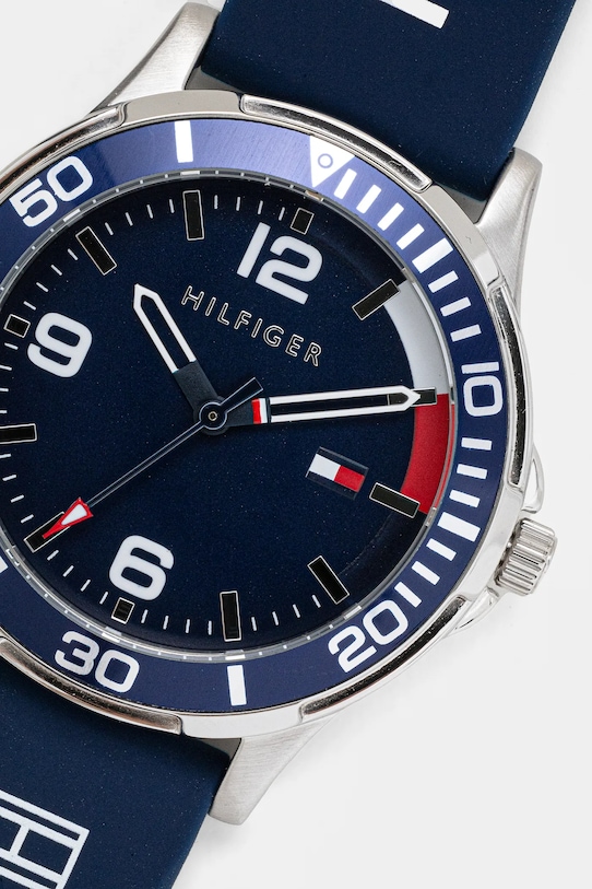 Tommy Hilfiger zegarek dziecięcy 1720016 granatowy AA00