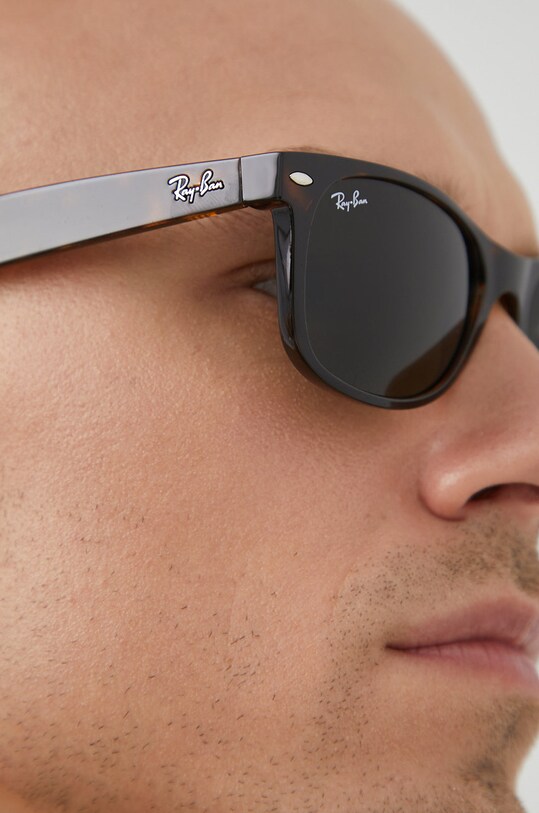 Ray-Ban - Очила New Wayfarer 0RB2132.902L