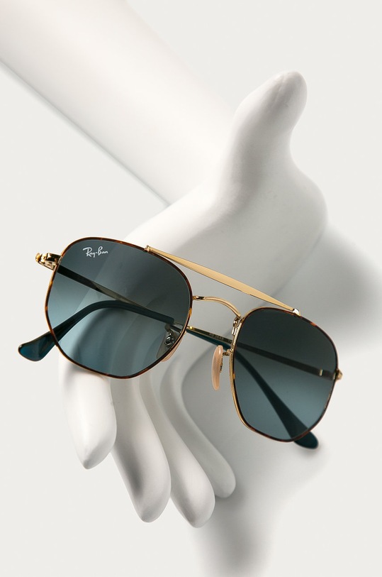 Слънчеви очила Ray-Ban злато 0RB3648