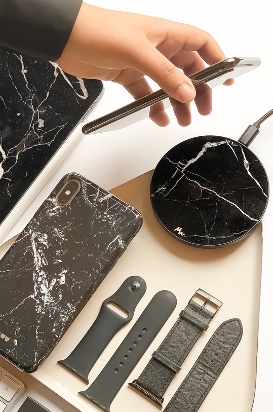 Lifestyle Marie Wolt - Incarcator wireless 1003B negru