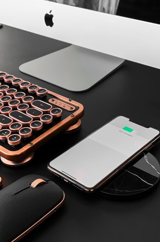 Marie Wolt - Incarcator wireless 1003B