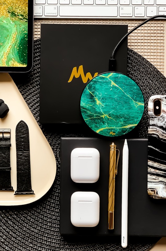 Marie Wolt - Ασύρματος φορτιστής τιρκουάζ 1005G