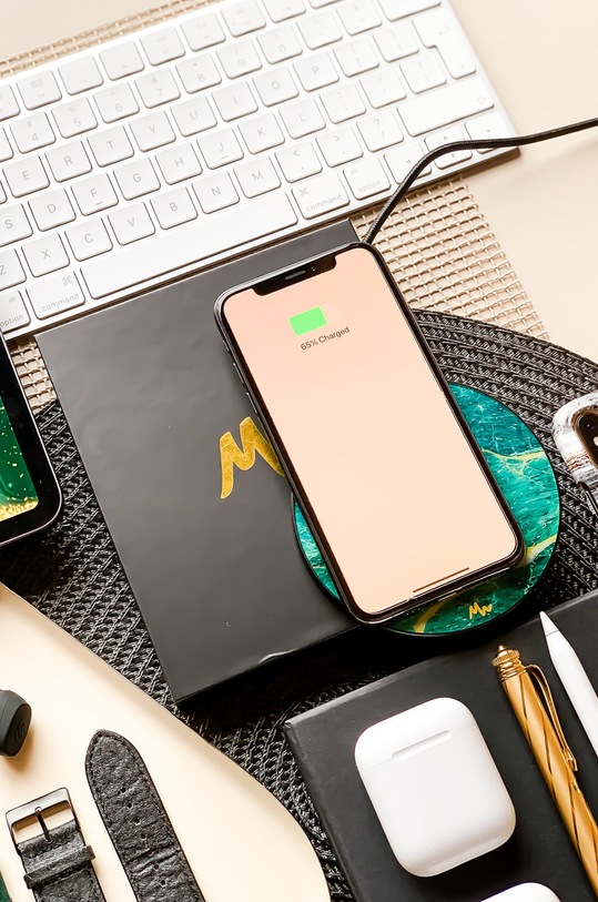 Marie Wolt - Ασύρματος φορτιστής 1005G