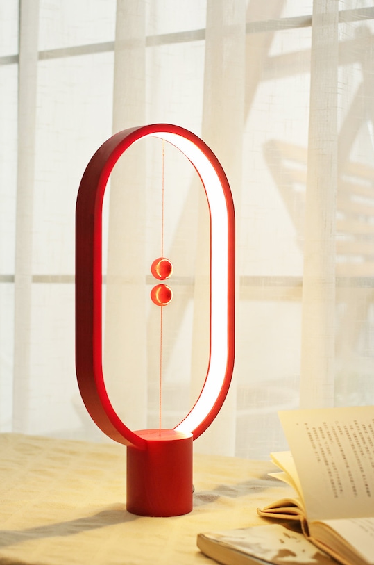 Allocacoc - Stolná lampa Heng Balance DH0075RD/HBLEUC červená AA00