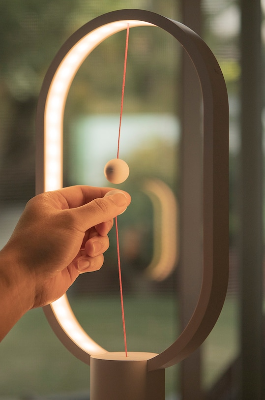 Allocacoc - Επιτραπέζιο φωτιστικό Heng Balance DH0075BK/HBLEUC