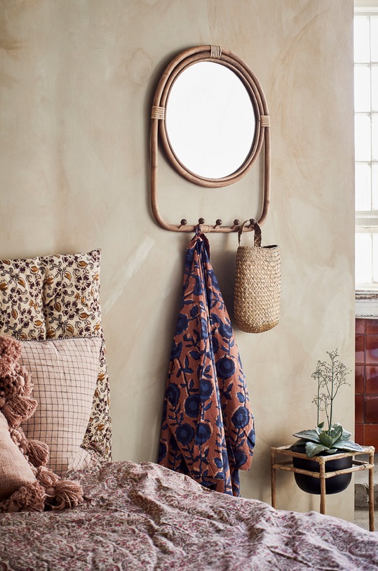 Madam Stoltz - Husa perna JECU1221.DK bej