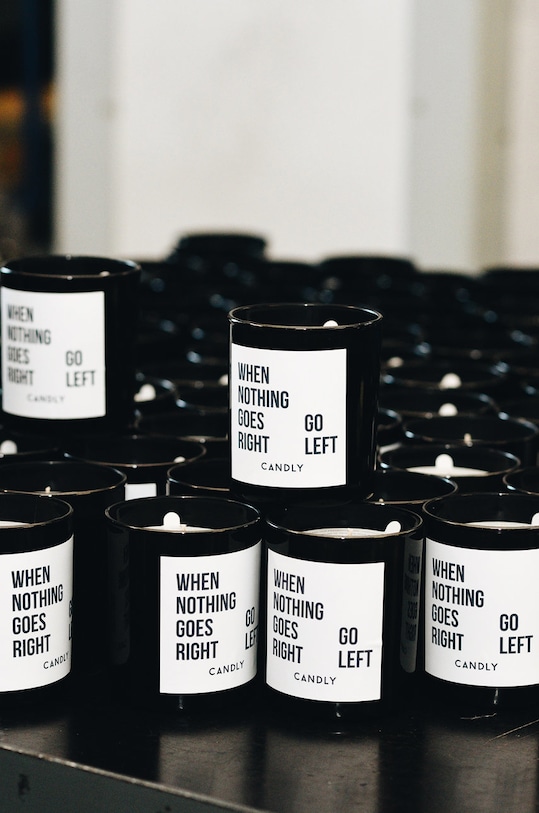 Candly - Ароматическая соевая свеча Everything you want is just outside your comfort zone 250 g No3EYW