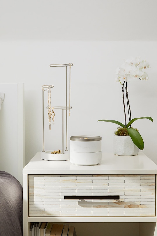 Umbra pojemnik na biżuterię 299470.491