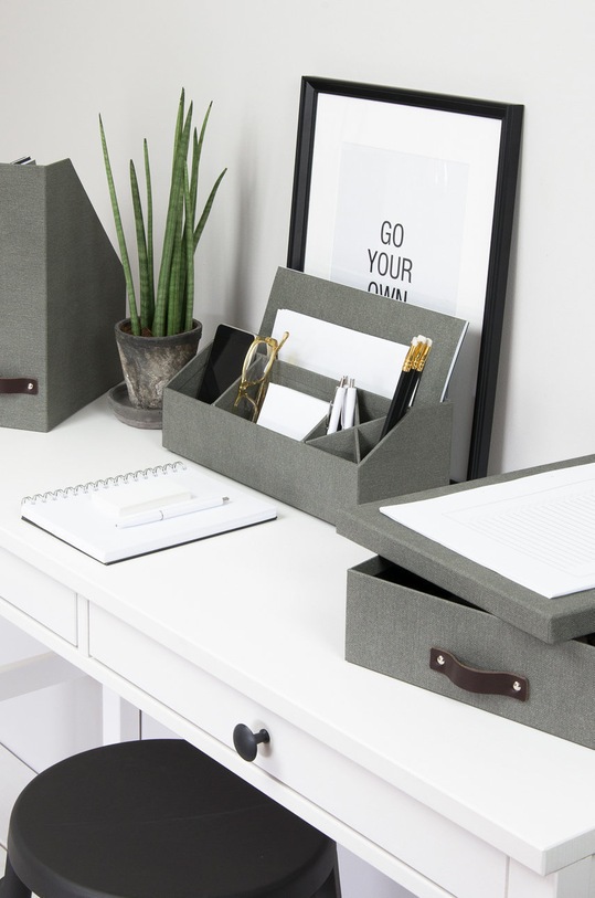 Bigso Box of Sweden Úložný box Oskar 9451C6449LEA648 sivá