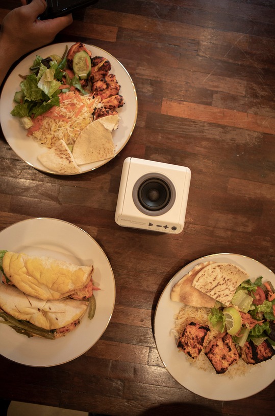 Lifestyle PowerCube głośnik bezprzewodowy audioCube 3702/EUACWD brązowy