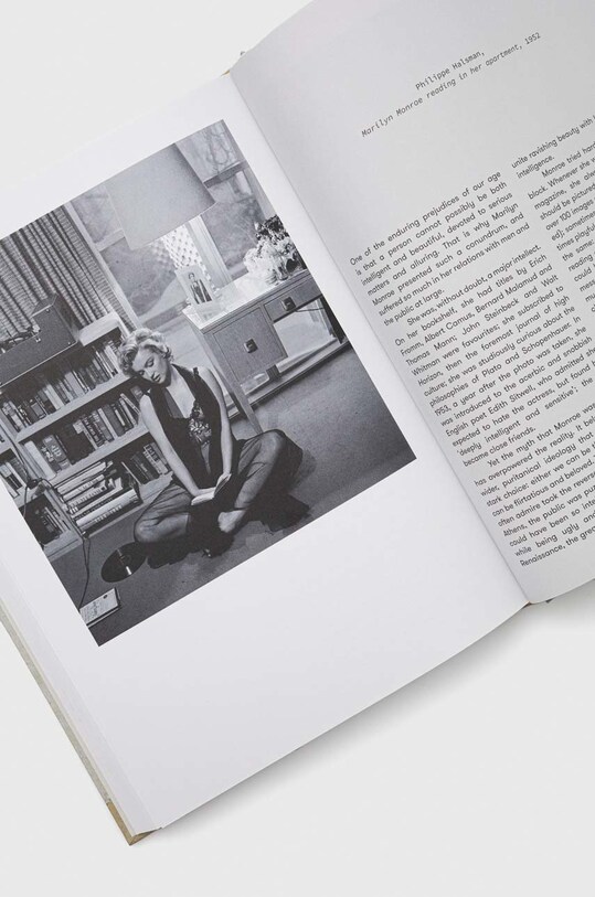 The School of Life Press książka Art Against Despair, The School of Life 9781912891900 multicolor AA00