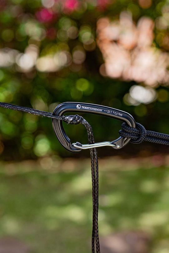 Kiegészítők Ticket to The Moon függőágyba szerelhető karabinerek 22kN 2 db TMBINER22 fekete