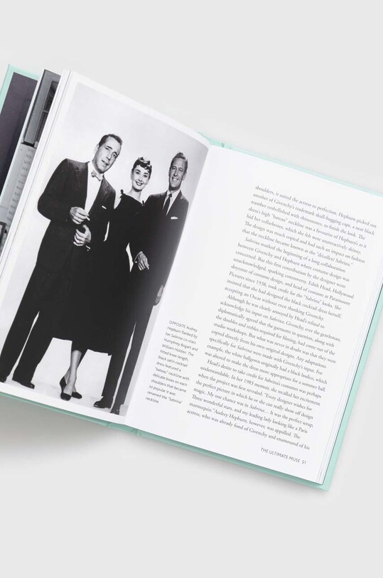 Welbeck Publishing Group książka Little Book of Givenchy, Karen Homer 9781780972770 multicolor AA00