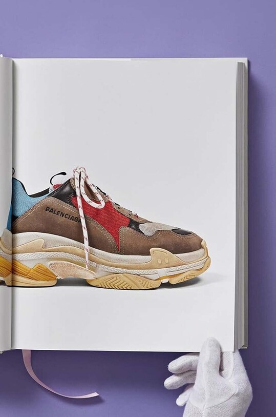 Книга Taschen Shoes A-Z. The Collection of The Museum at FIT by Colleen Hill, Valerie Steele, English TA1657 мультиколор