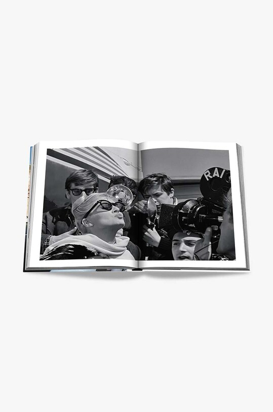 Βιβλίο Assouline Dolce Vita by Cesare Cunaccia, English πολύχρωμο 9781649803016