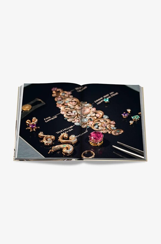Knížka Assouline Bulgari Beyond Time by John Goldberger, English 9781649802316