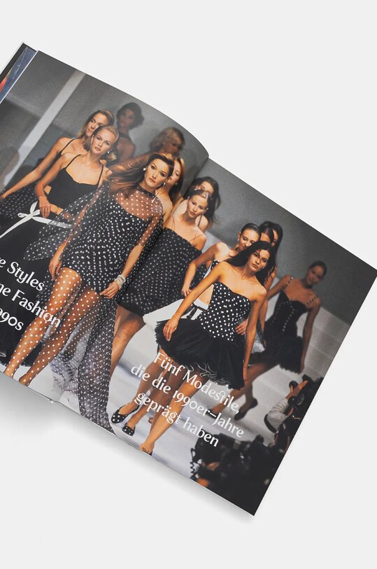 Rig-Tig book 1990s Fashion Book by Pierre Toromanoff, English 9783961715206 white AA00