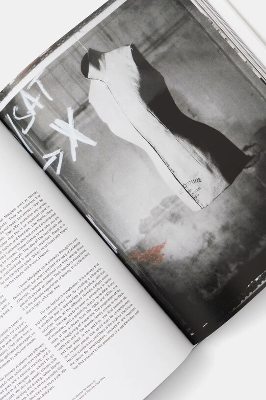 Βιβλίο home & lifestyle Margiela. The Hermes Years by Katt Debo, English 9789401452366 μπεζ AA00
