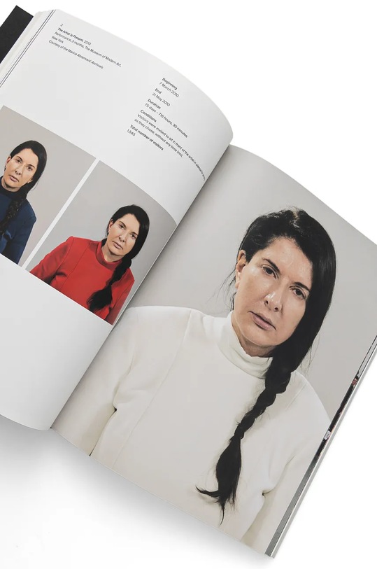 Книга home & lifestyle Marina Abramovic by Marina Abramovic, English бял 9781912520411
