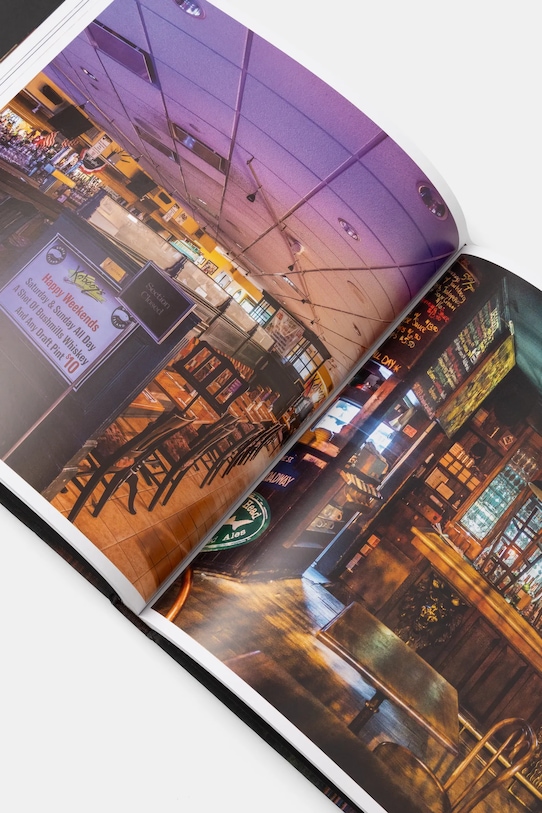 home & lifestyle carte New York Bars at Dawn by Daniel Root, English 9780789214775 negru AA00